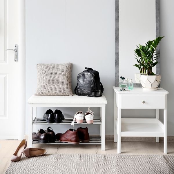 Entryway storage